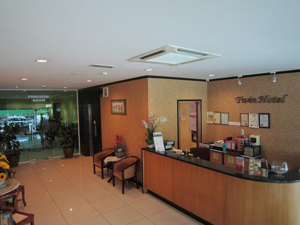 Oyo 151 Twin Hotel Kuala Lumpur Esterno foto