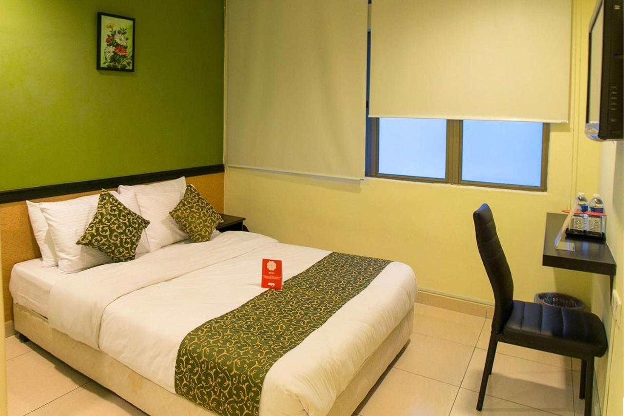 Oyo 151 Twin Hotel Kuala Lumpur Esterno foto